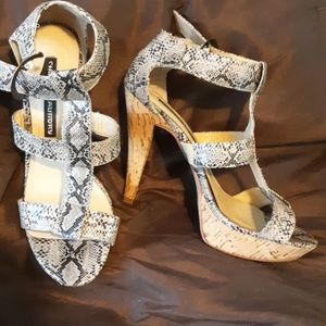 Chinese Laundry animal print heels size 8 1/2